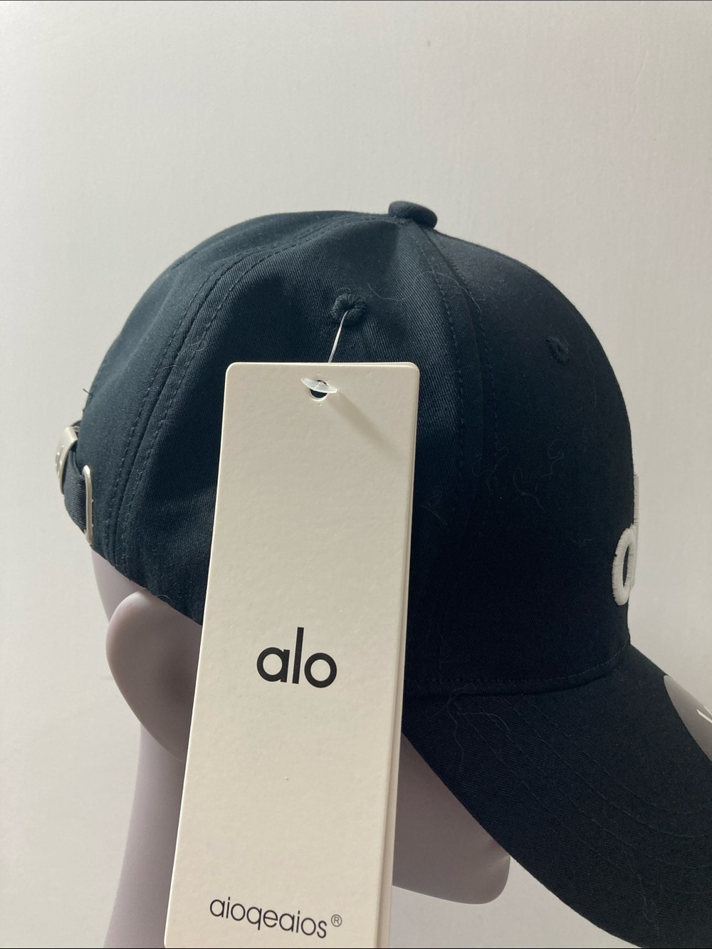 ALO Yoga Black Baseball Cap with White Logo - Picture 3 of 3